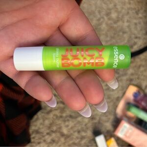 Essence Juicy Bomb Glossy Butter Balm - Bright Lime Green